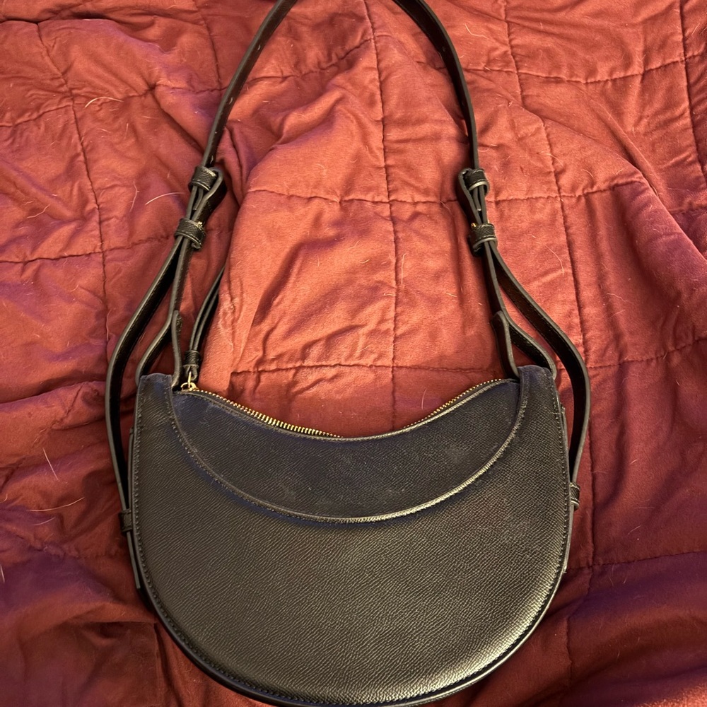 Elegant Black Women's Shoulder Bag